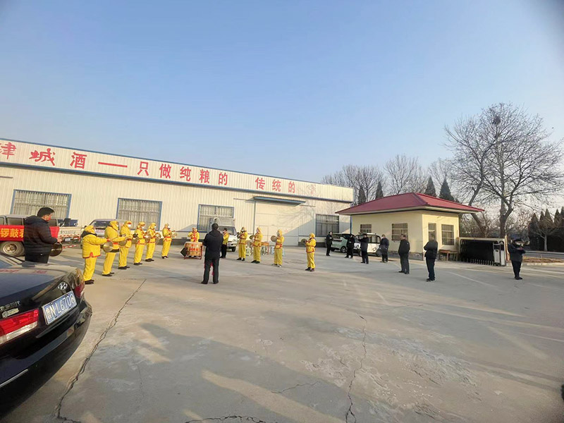 2023年农历正月十三，宁津县工人文化宫赴企业开展＂锣鼓喧天庆元宵＂活动。
